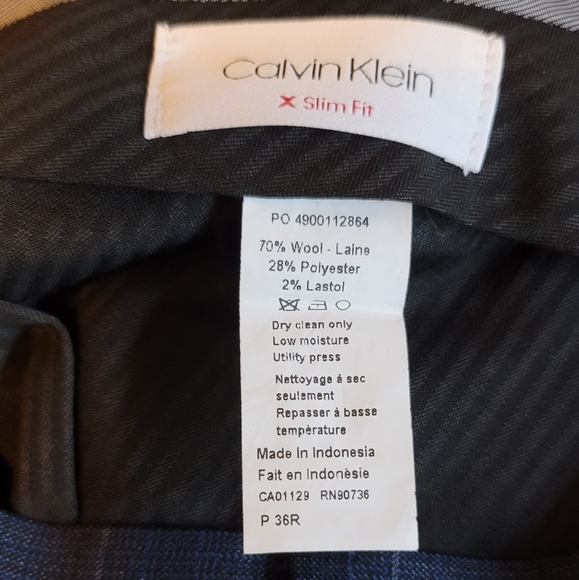 Calvin Klein X Slim Fit blue windowpane print 3 piece Size 44R Coat 36R Pant - Picture 16 of 16